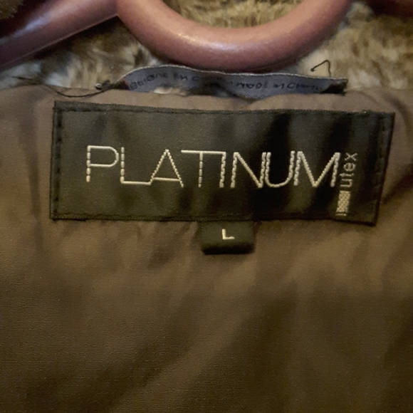 Like New Coffee Brown Puffer Coat - Picture 4 of 5